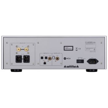 Luxman D-10X rear, connections
