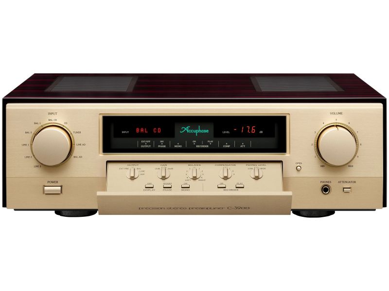 Accuphase C-3900