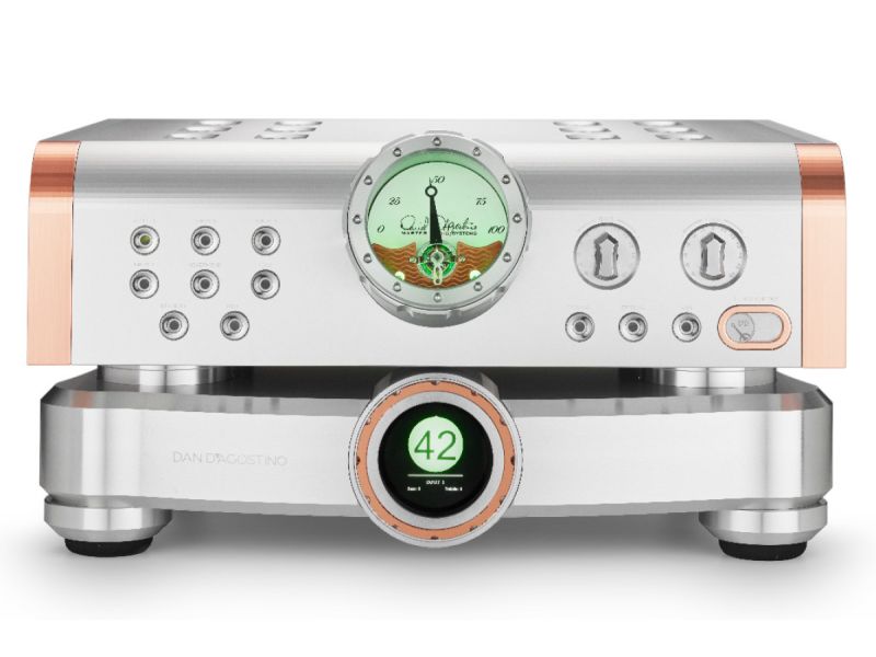 Dan D\'Agostino Momentum C2 Preamplifier